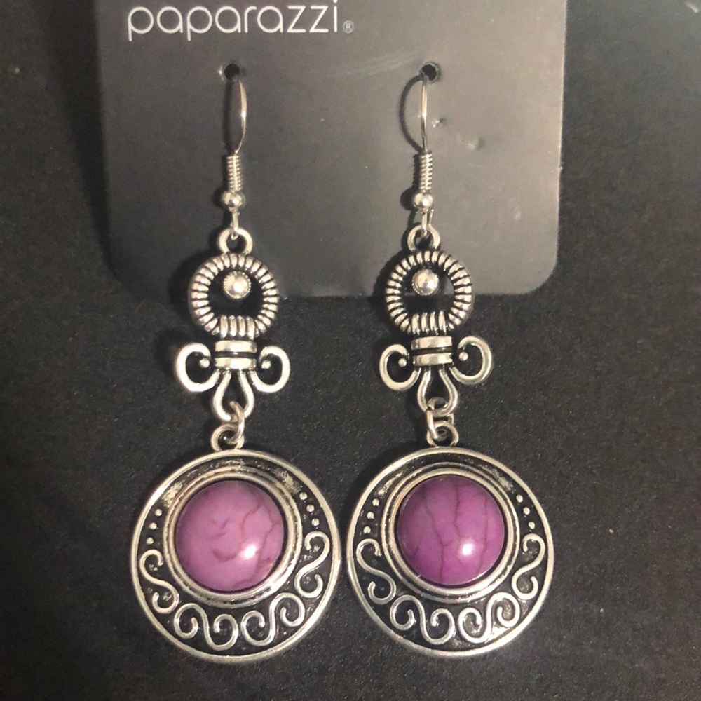 Earrings - Picture 8 of 8
